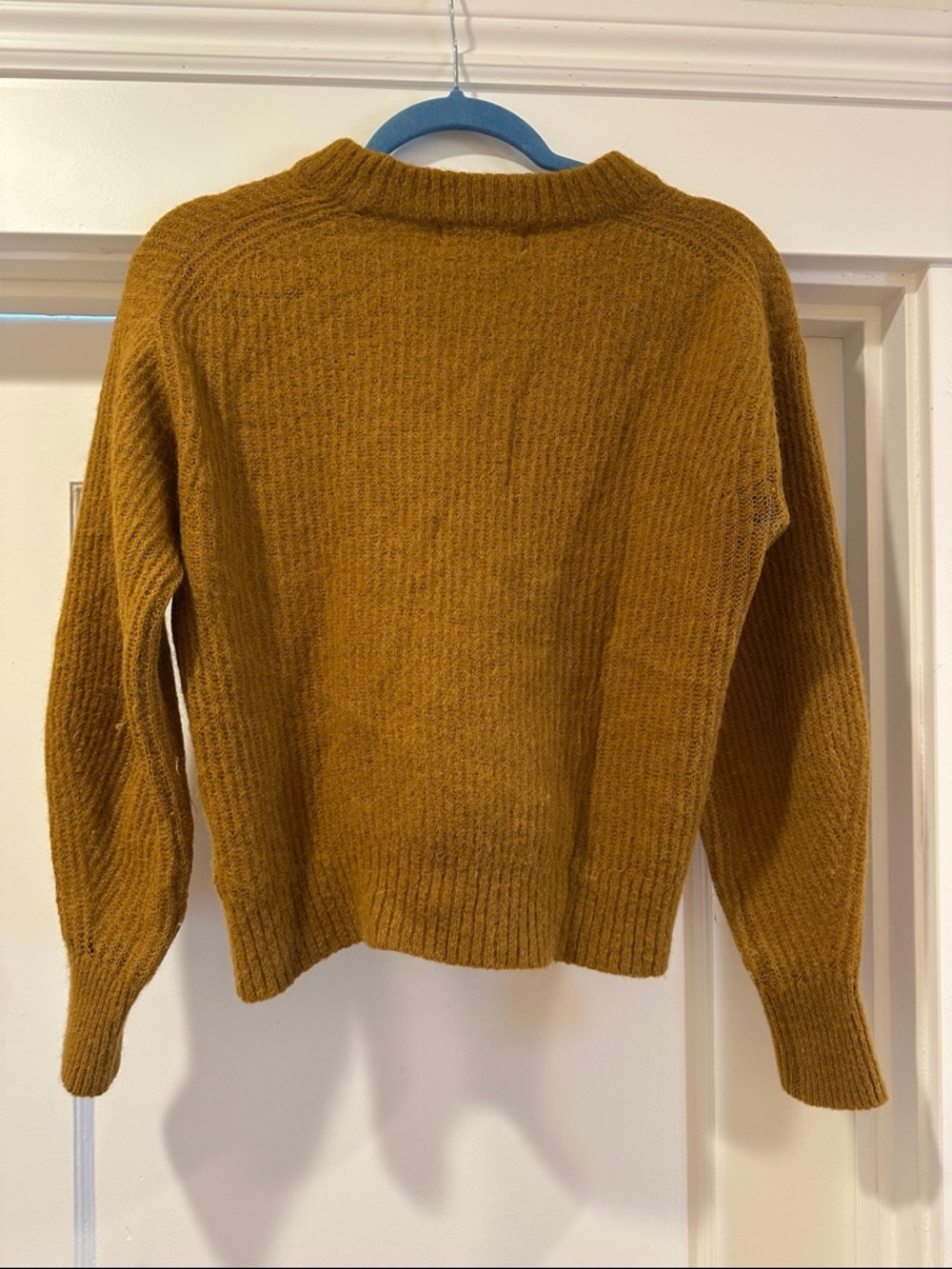 Everlane Rust-Brown Fuzzy Crewneck Sweater - Picture 3 of 4